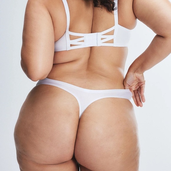 NWT, Savage x fenty NEW MICROFIBER BRIDAL THONG PANTY, Bride or die, M - Picture 4 of 5